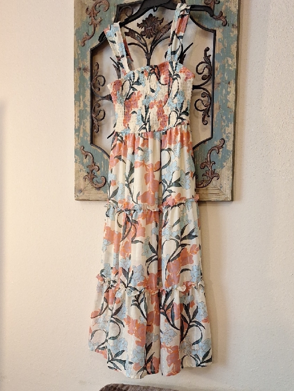 Smocked Floral Maxi Dress in Cream with Peach & Light Blue. NWOT Size Small - Picture 3 of 10